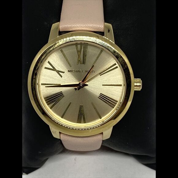 Michael Kors MK2558 Hartman Women's Pink Leather Analog Dial Quartz Watch UC797 - Picture 2 of 12